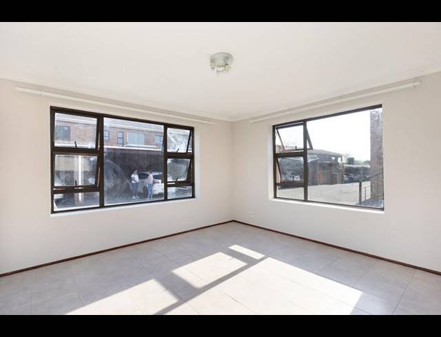 1 BEDROOM PROPERTY TO RENT IN WINDSOR PARK